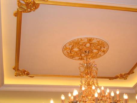 Gold Cornice